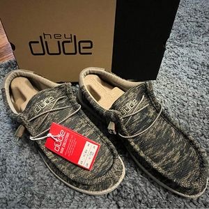 Mens “Hey Dudes”